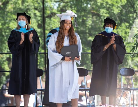 Harrisburg High School’s 2020 graduation ceremony: photos - pennlive.com