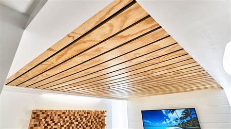 Wood Slat Ceiling Design - Natural Oak in 2020 | Ceiling design living ...