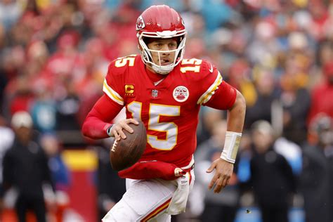 Patrick Mahomes' Trainer Shares Hilarious "X-Ray" Of His Ankle - The Spun