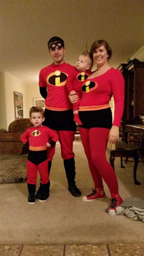 DIY 'The Incredibles' Family Costumes | Family costumes, Baby halloween ...