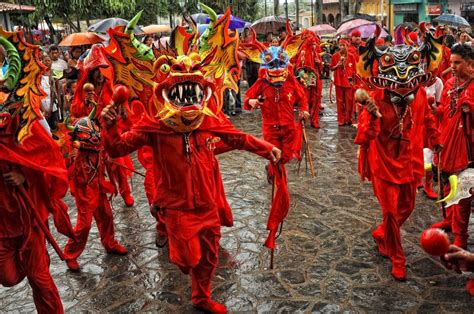 Diablos Danzantes de Yare celebran 268 años de tradición en Venezuela ...