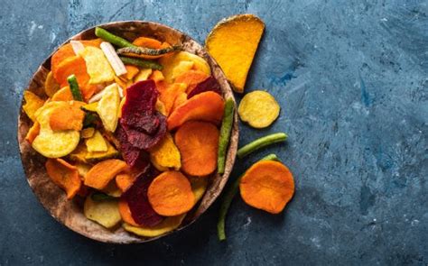 Dehydrating Vegetables for Snacks - A Simple Guide — Bessie Roaming