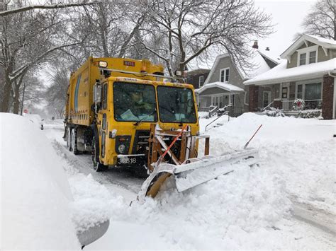 City Hall: Snow Plowing Could Take Longer This Winter » Urban Milwaukee