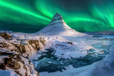 The Ultimate Guide to Viewing the Northern Lights in Iceland | The best ...