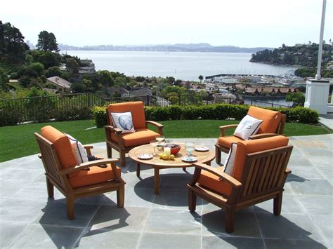 How to Care for Acacia Wood Outdoor Furniture? - Wood Tours