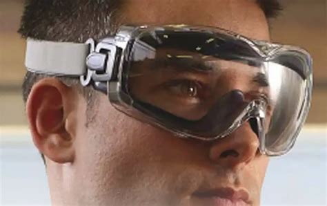 Best Over-The-Glasses Safety Goggles for Work | Work Gearz