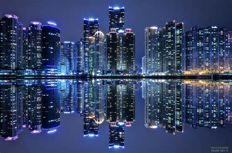 20 Most Beautiful Cities at Night in 2020 | Reflection photos, Night ...