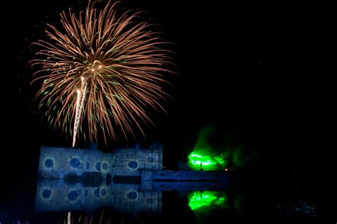 Leeds Castle Fireworks 2009 | Myles Noton – Blog