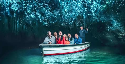 Waitomo, Glowworm Caves Guided Tour by Boat, Waitomo, New Zealand