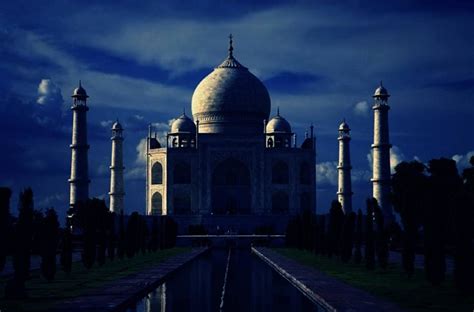 Night view at Taj Mahal During Full Moon Night – Shikhar travels