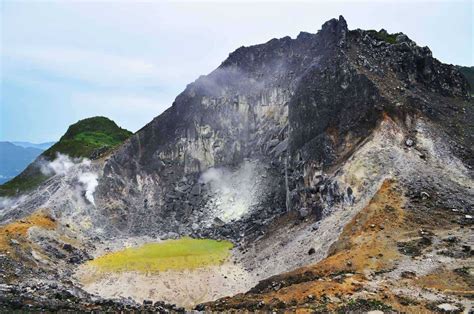 LAKE TOBA & SAMOSIR ISLAND (IN THE FOOTSTEPS OF THE BATAK) - Travel ...