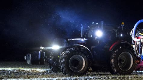 LED Tractor Lights - Tractor Lights - NORDIC LIGHTS®