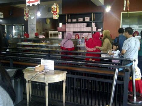 ROTI UNYIL VENUS, Bogor - Menu, Prices & Restaurant Reviews - Tripadvisor