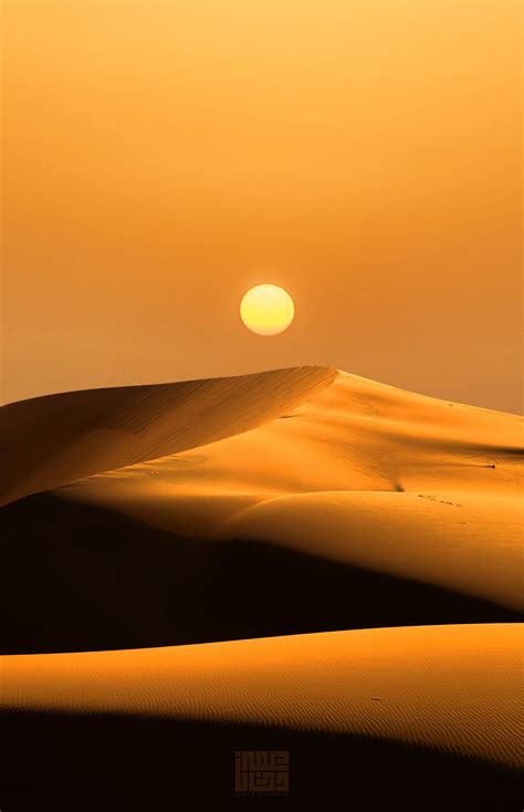 Desert Sunset in Rub Al Khali Desert, Arabian Peninsula. | Desert ...