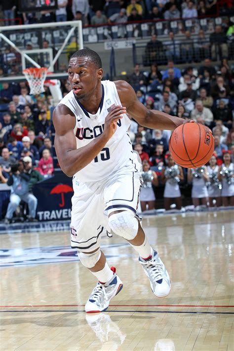 2011 Kemba Walker - UConn | Connecticut huskies, Uconn, College sports