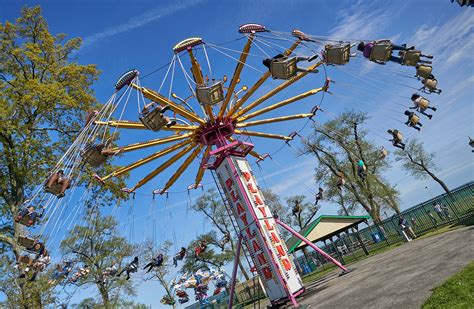 Playland Brings Westchester In on Opening Day: 8,228 Fill the Park ...