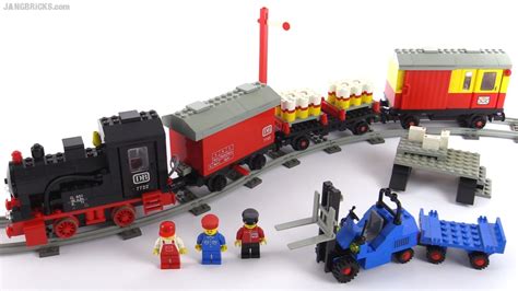 LEGO vintage 4.5V Steam Cargo Train set from 1985! set 7722