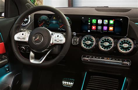 2022 Mercedes-Benz GLA Interior | Dimensions | Features | %di_name%%