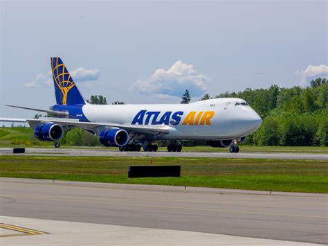 Atlas Receives First of Four New Boeing 747-8 Freighters expected this ...