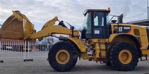 Cat 966m Specs, Lifting Capacity, Weight, Dimensions and Review