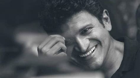 Kannada actor Puneeth Rajkumar aka Appu dies of heart attack, Sonu Sood ...