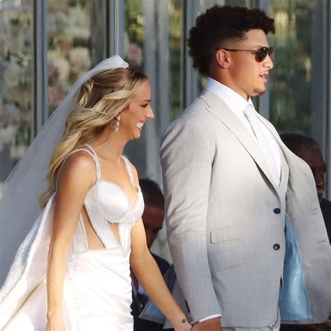 Photos from Patrick Mahomes & Brittany Matthews' Hawaii Wedding