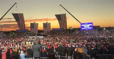 President Trump Greeted a Crowd of 58k Supporters at Yesterday’s Trump ...