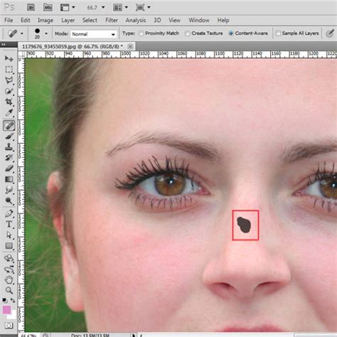 How to Remove Pimples and Spots in Photoshop | HowTech