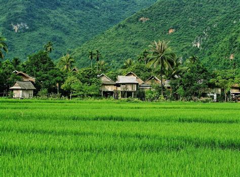 Mai Chau Valley in Hoa Binh: A Retreat from Hanoi