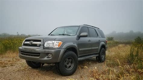 2.5" Lift Kit Deluxe - 2001-2007 Toyota Sequoia