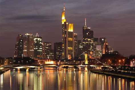 File:Skyline Frankfurt am Main.jpg - Wikipedia