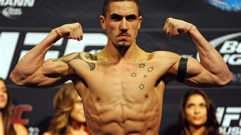 Highlights! Watch Robert Whittaker knock out Brad Tavares last night at ...