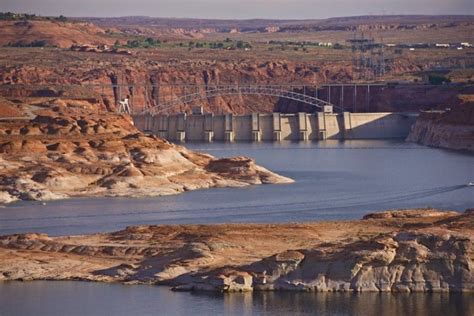 Glen Canyon Dam: Overlook, Tour, Hours, Admission Fee and Directions