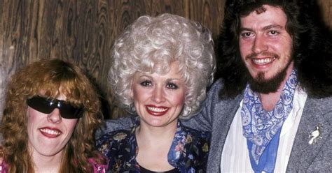 Dolly Parton's Family Announces Tragic News