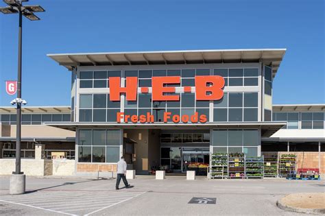 H-E-B beats Amazon as nation's top grocery retailer