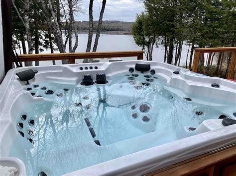 Lakeside Retreat with Hot Tub and Pellet Stove - Cottages for Rent in ...