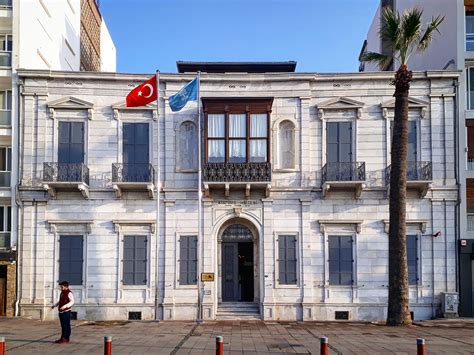 Izmir, Ataturk Museum builded in 1875-1880. : r/architecture