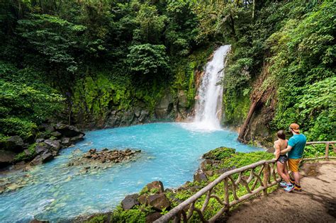 Rio Celeste in Tenorio Volcano National Park: Hike to the Most Colorful ...