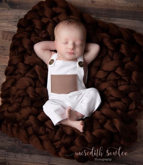 Baby boy photography 0-3 months photo outfit boy sitter | Etsy