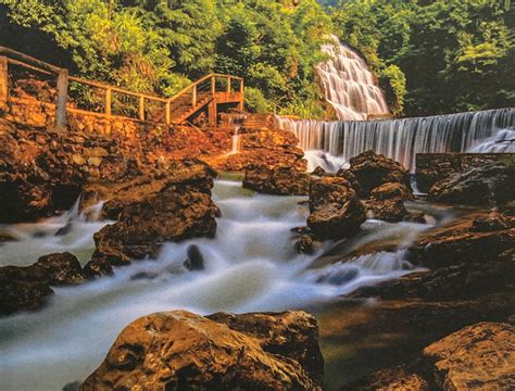 Scenic Waterfall, 1000 Pieces, Incredipuzzle | Puzzle Warehouse