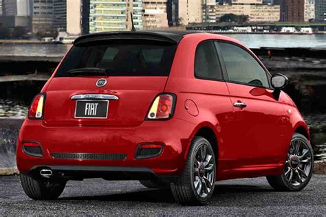 2018 FIAT 500: New Car Review - Autotrader