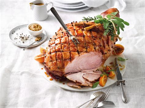 HAM-IT-UP THIS CHRISTMAS WITH LEONARD’S! • Leonard's Superior Smallgoods