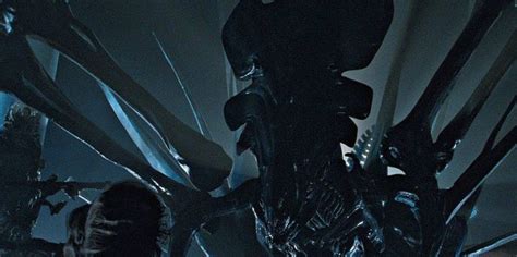 The 10 Best Human vs. Alien Fights in Movies - TVovermind