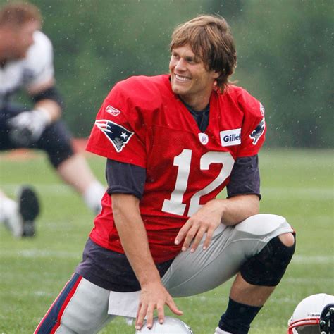 Tom Brady’s Wild Hair Evolution Through the Years: Photos