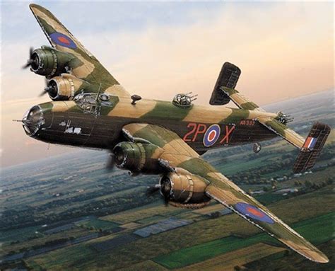 Halifax bomber - Google Search | Aircraft, Military aircraft, Wwii aircraft