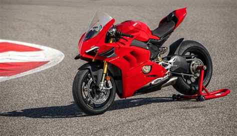 Canadian Superbike: Ducati Panigale V4 Homologated For 2022 ...