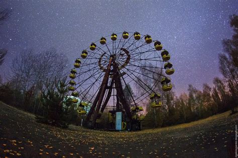 Ferris wheel in Pripyat 2017 year : r/pics