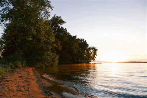 This 17,000-Acre Lake in Wisconsin Is Perfect for Your Summer Adventures