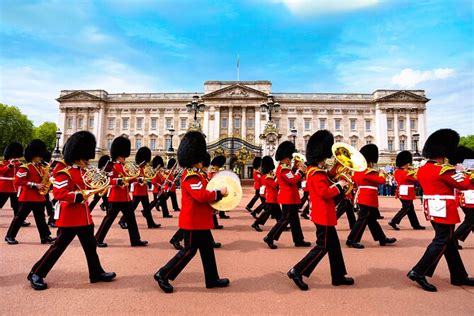 Best Buckingham palace tours