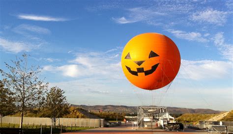 See the Great Park Balloon Transformed into Iconic Jack-O-Lantern Face ...